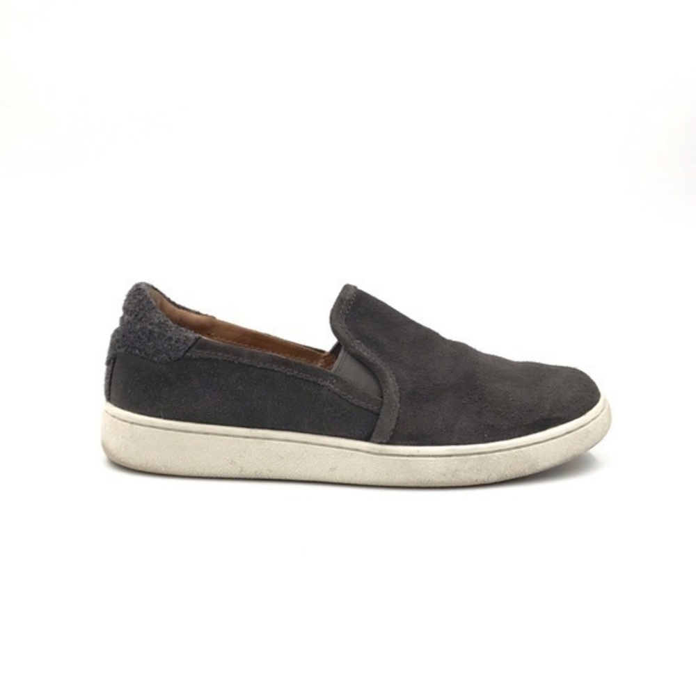 UGG Gray Suede Leather Slip On Street Shoes Womens Size 6